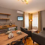 Suites Istanbul Отель *