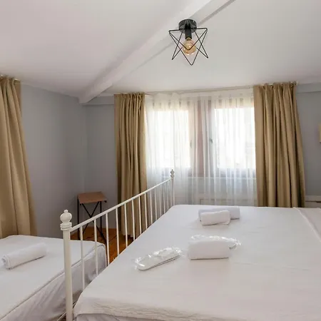 ホテル Suites Istanbul イスタンブール