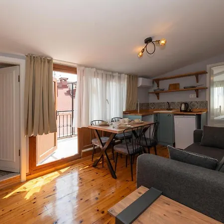 Suites Istanbul Hotell *