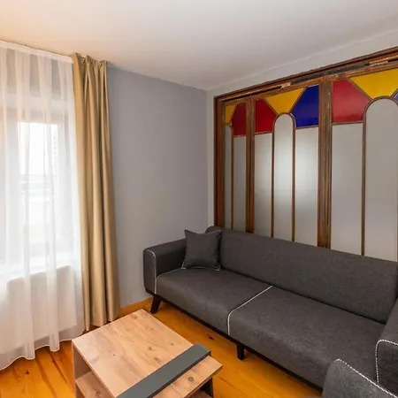 ホテル Suites Istanbul イスタンブール